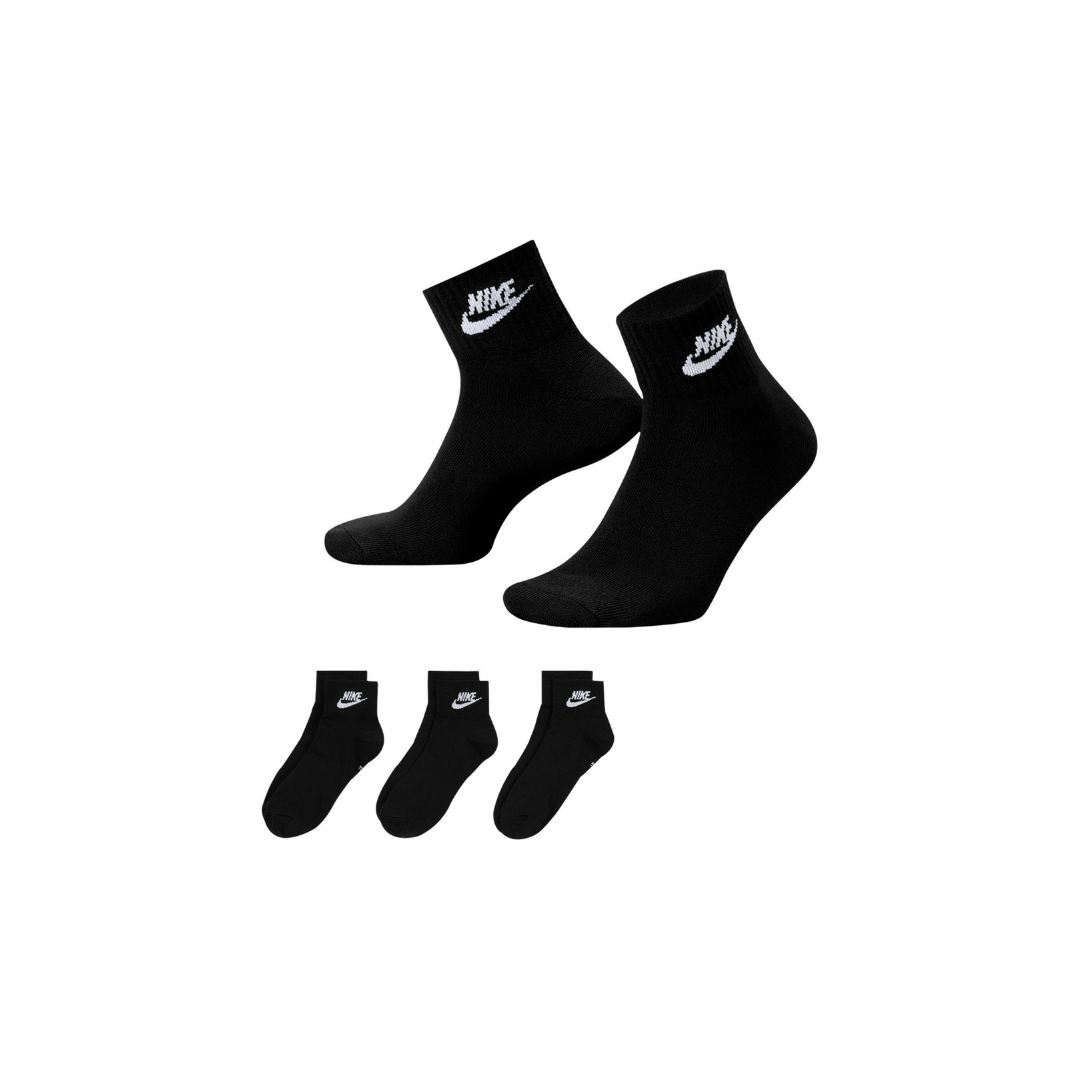 Nike Sportswear Women's Everyday Essential Lightweight Breathable Cushioned Ankle Socks - 3 Pack MEDIUM