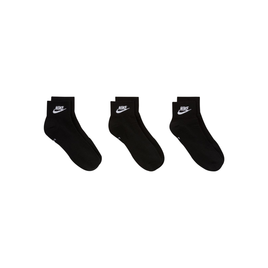 Nike Sportswear Women's Everyday Essential Lightweight Breathable Cushioned Ankle Socks - 3 Pack MEDIUM