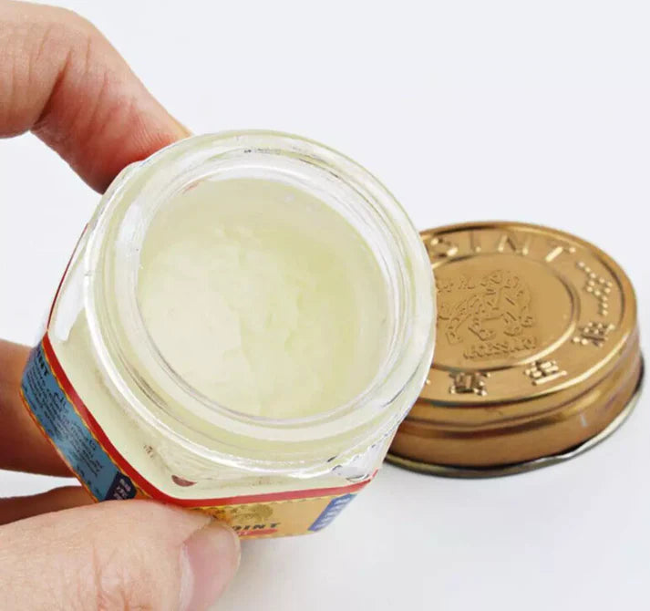 TIGER BALM FOR MUSCAR ACHES & PAIN GREAT FOR ( SPRAINS, HEADACHES, STUFFY NOSE, INSECT BITE, ITCHINESS ETC.