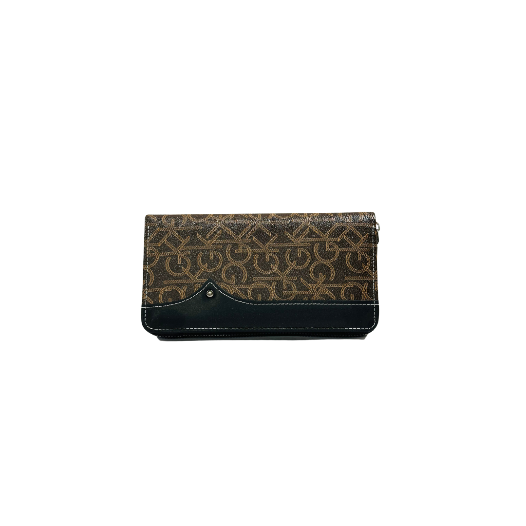 FASHIONABLE WOMAN'S WALLET