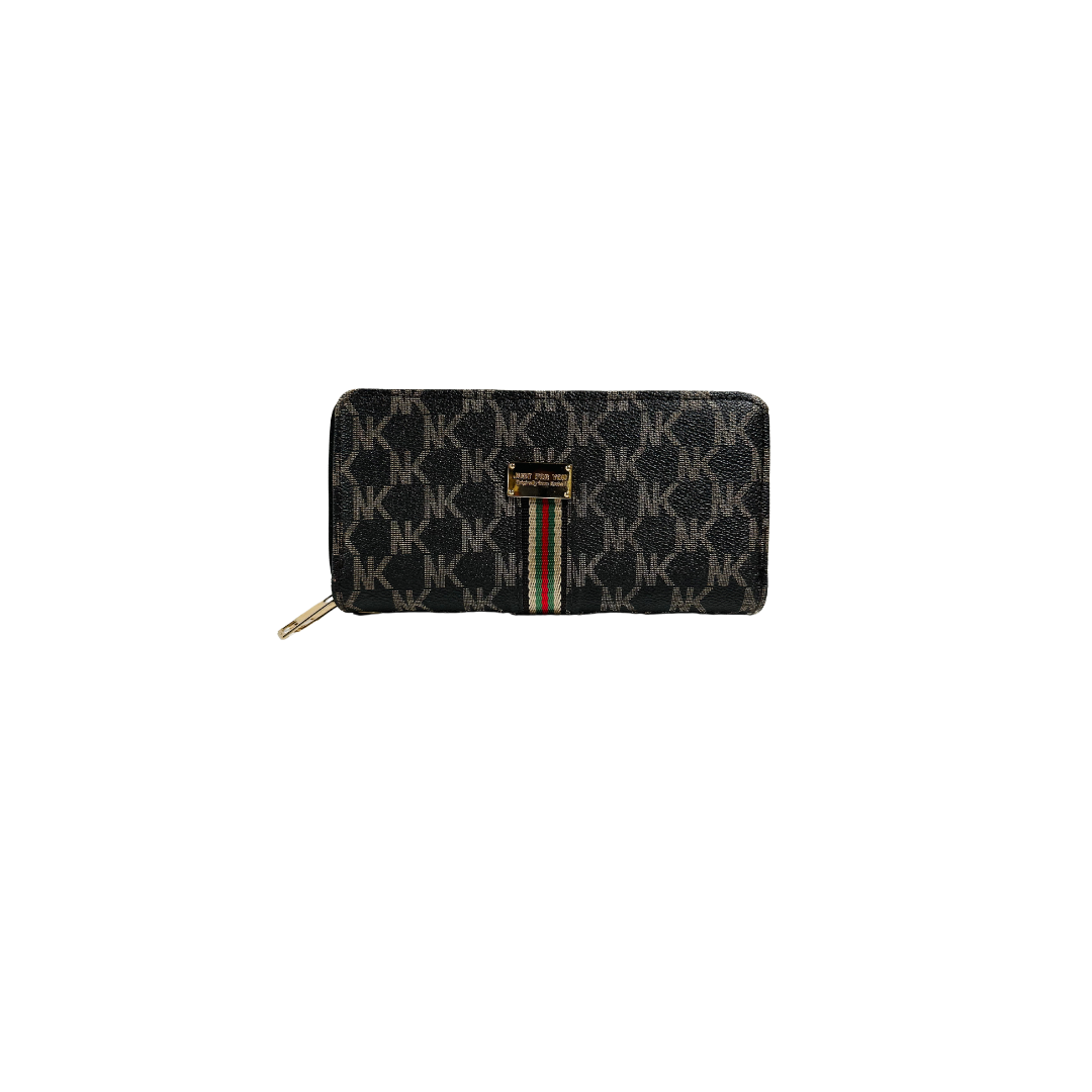 FASHIONABLE WOMAN'S WALLET