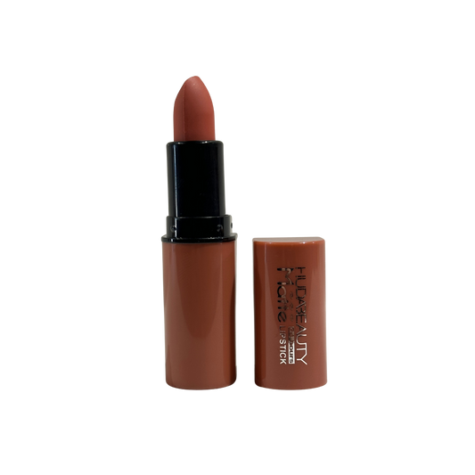 Huda Beauty Matte Lipstick Sugar Boo B7