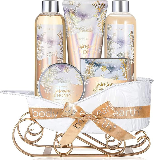 BODY & EARTH SPA GIFT SET 6 PC SET INCLUDES BUBBLE BATH, SHOWER GEL, SOAP, LUXTURY BODY CREAM, BODY LOTION AND XMAS ORNAMENT STAND