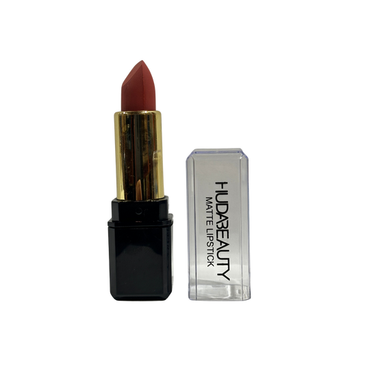 Huda Beauty Matte Lipstick warm Brown (Revolution)