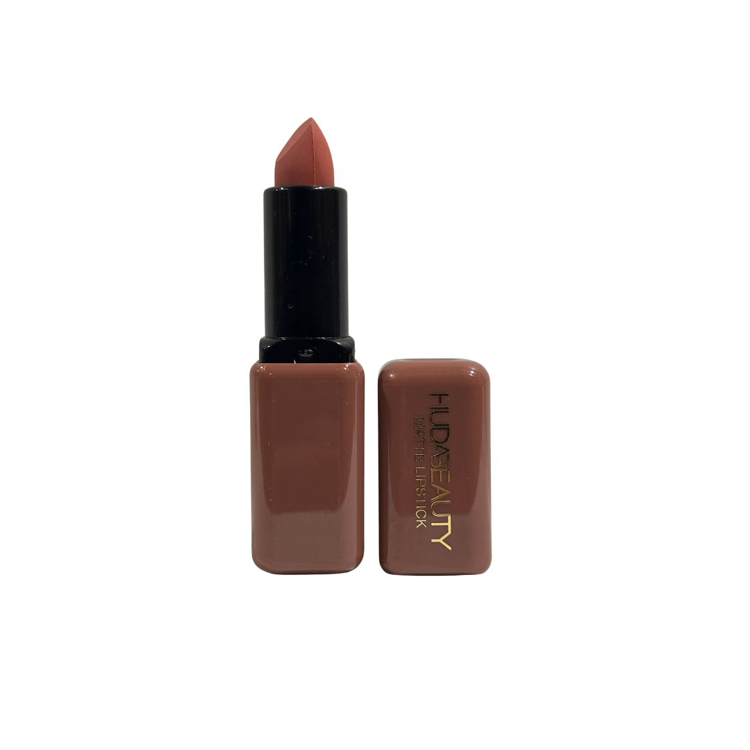 Huda Beauty Matte Lipstick Pinky Brown A5