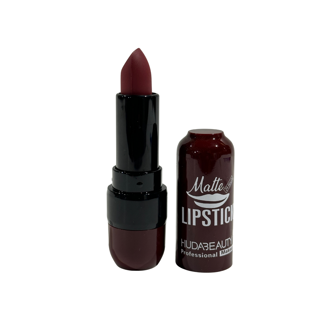 Huda Beauty Matte Lipstick shade-Drama Mama (48)