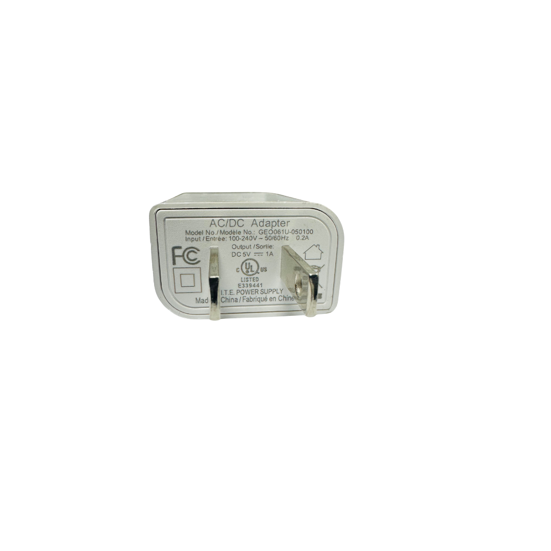 SMART ADAPTER CHARGER WALL PLUG  AC/DC ADAPTER CSA APPROVED INPUT 100-240V - 50/60HZ / 0.2A
